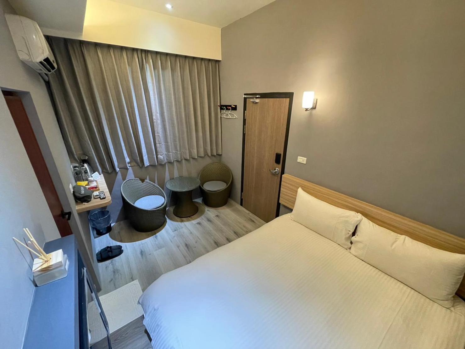 Shuntai Inn Fengshan  Exterior photo