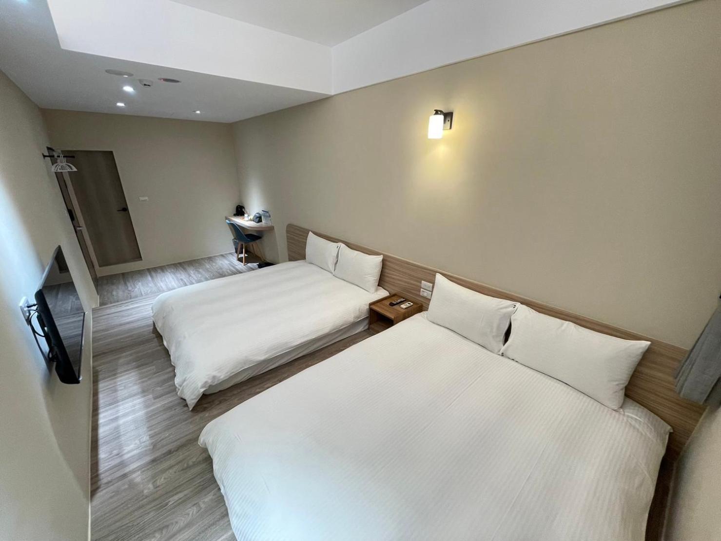 Shuntai Inn Fengshan  Exterior photo