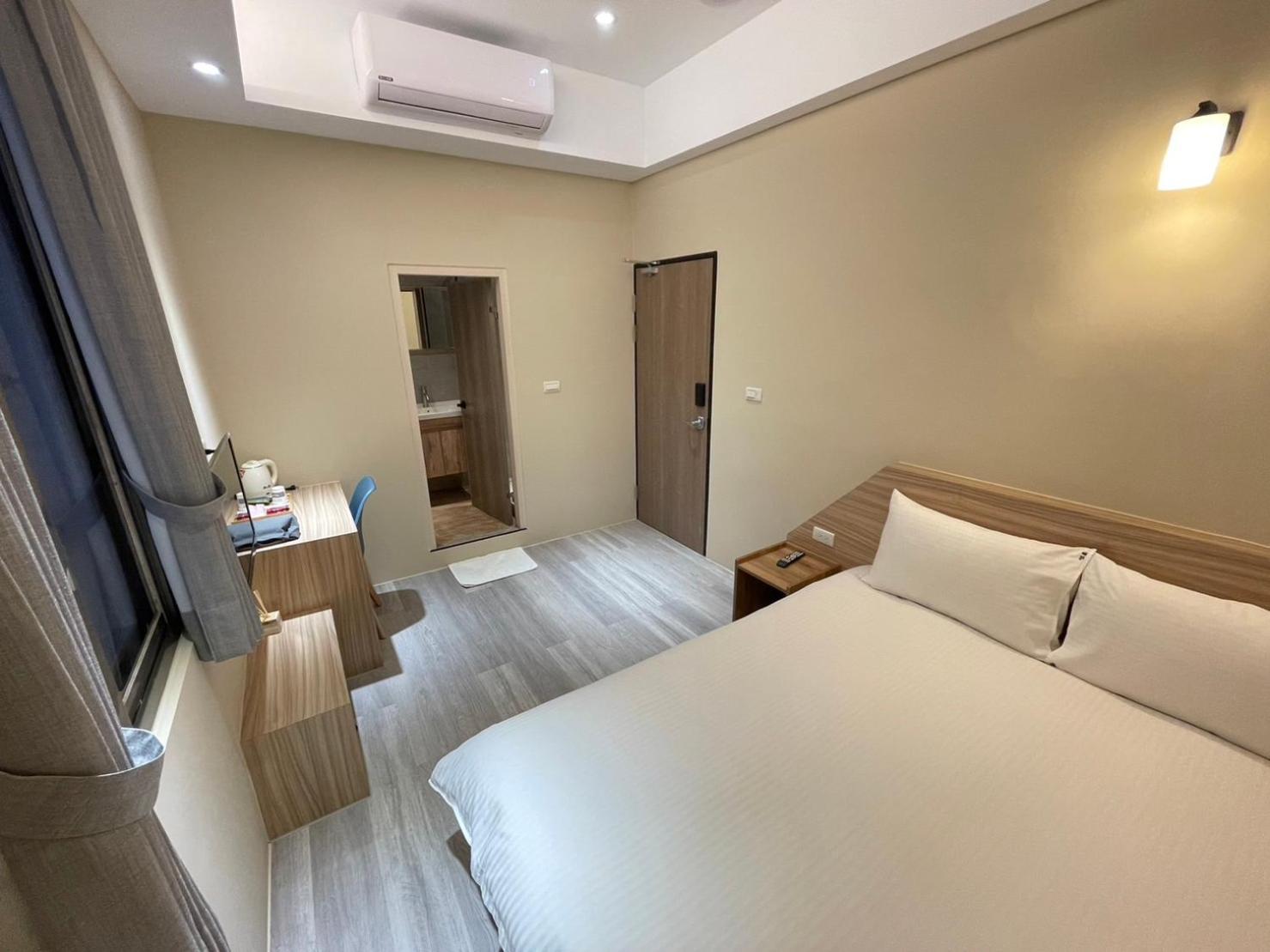 Shuntai Inn Fengshan  Exterior photo