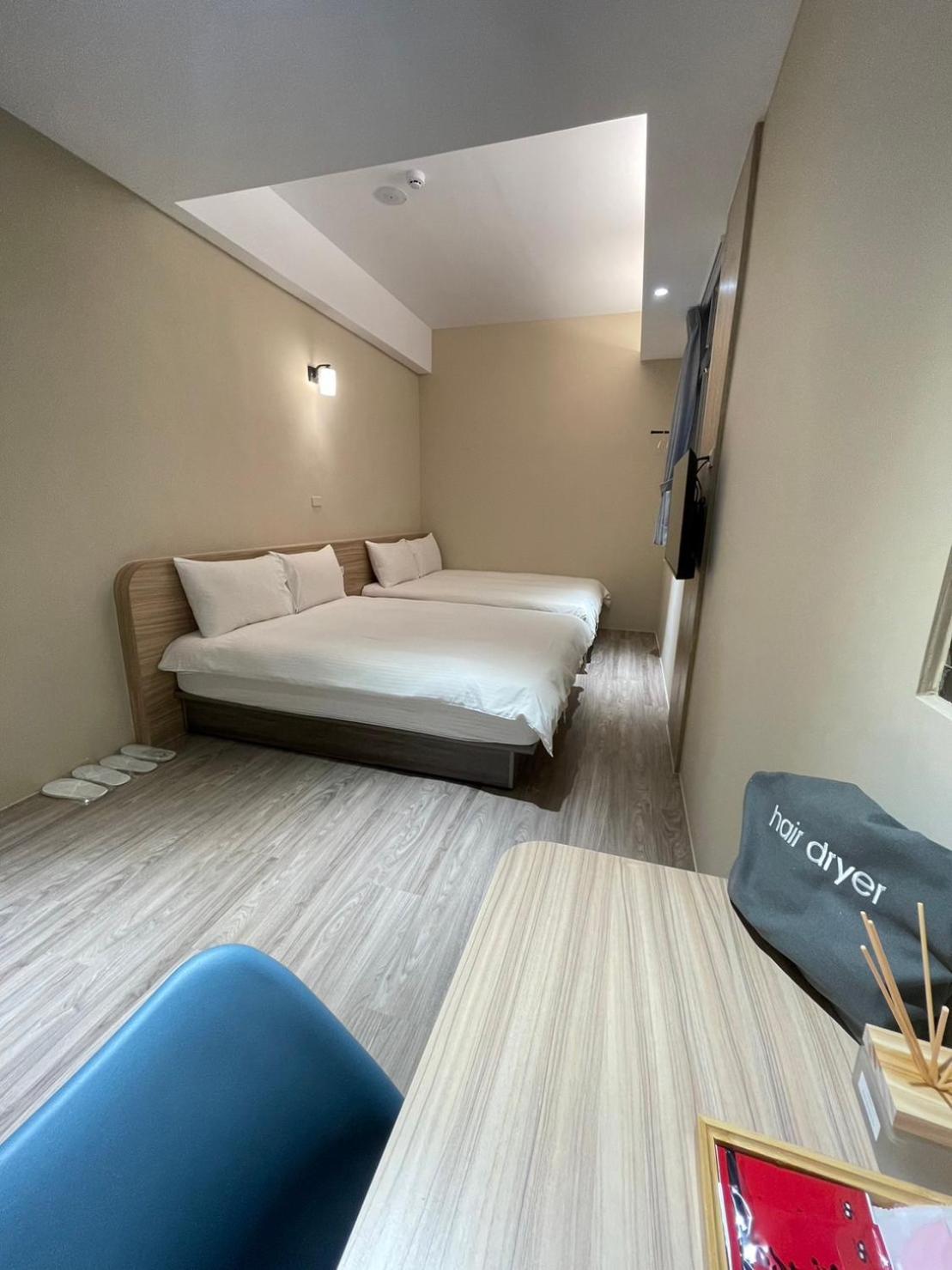 Shuntai Inn Fengshan  Exterior photo