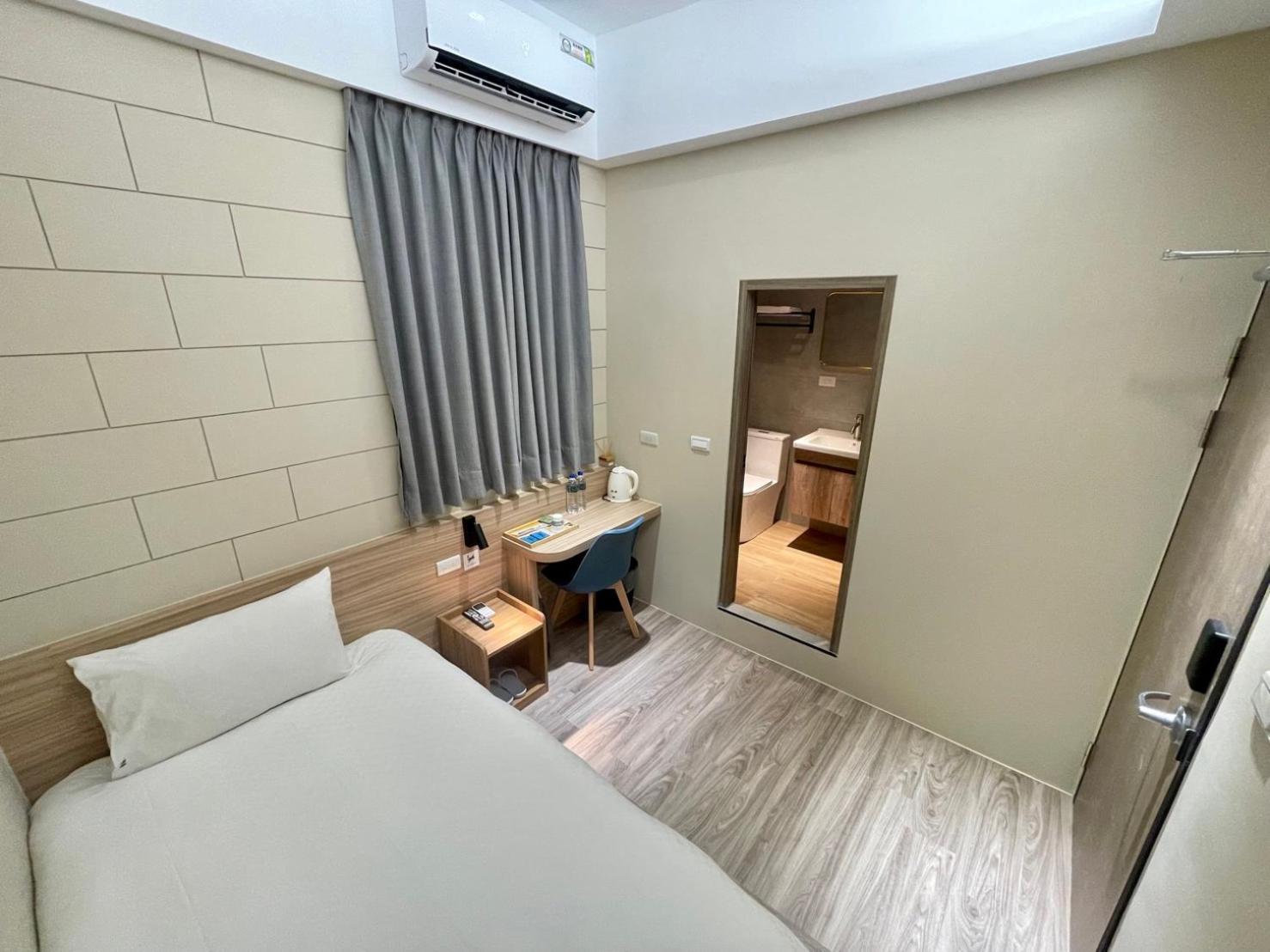 Shuntai Inn Fengshan  Exterior photo
